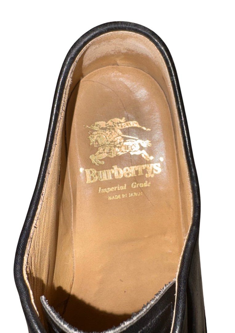 Burberrys Imperial Grade Leather Derby (Category: Dress Shoes) located in Cebu City. Submitted by stevejacy (Listing ID 1413398418, Image 3). Description: - Burberrys Imperial Grade dress shoes - Classic lace-up design - Made in Japan - Vibram soles - Size 5 - Perfect for formal wear.