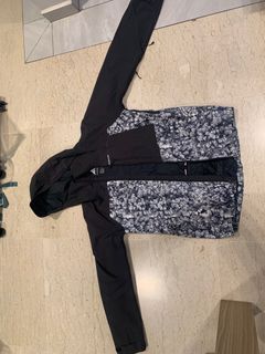 (Category: ) located in . Submitted by cyliu555 (Listing ID 1413345889, Image 1). Description: .