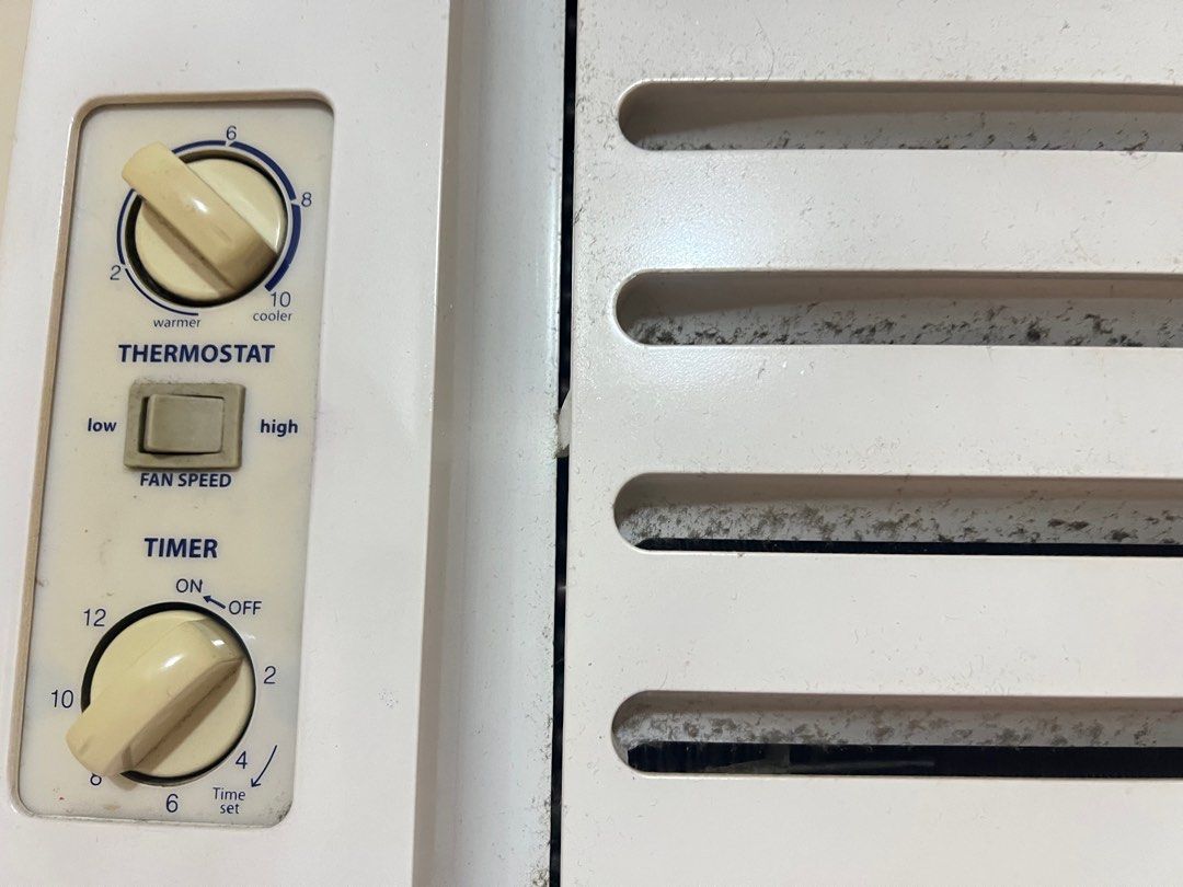 Non-inverter Carrier Window Type Air Conditioner 0.75hp (Category: Air Conditioning and Heating) located in Quezon City. Submitted by bubspreloved (Listing ID 1413270321, Image 3). Description: - Window-type air conditioner not inverter - Adjustable thermostat and timer - Fan speed control (low/high) - White unit, wall-mounted - Includes power cord - Easy operation with labeled controls No remote control.