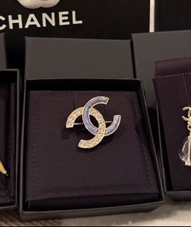 （分類：）位於 。 由 luxe.avenue 提交（商品編號 1413251577，圖片 1）。簡介： 。