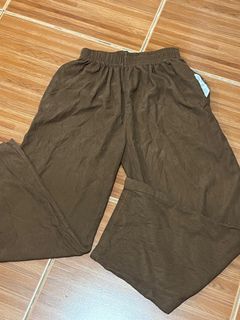 (Category: ) located in . Submitted by shopsxfinds (Listing ID 1413374964, Image 1). Description: .