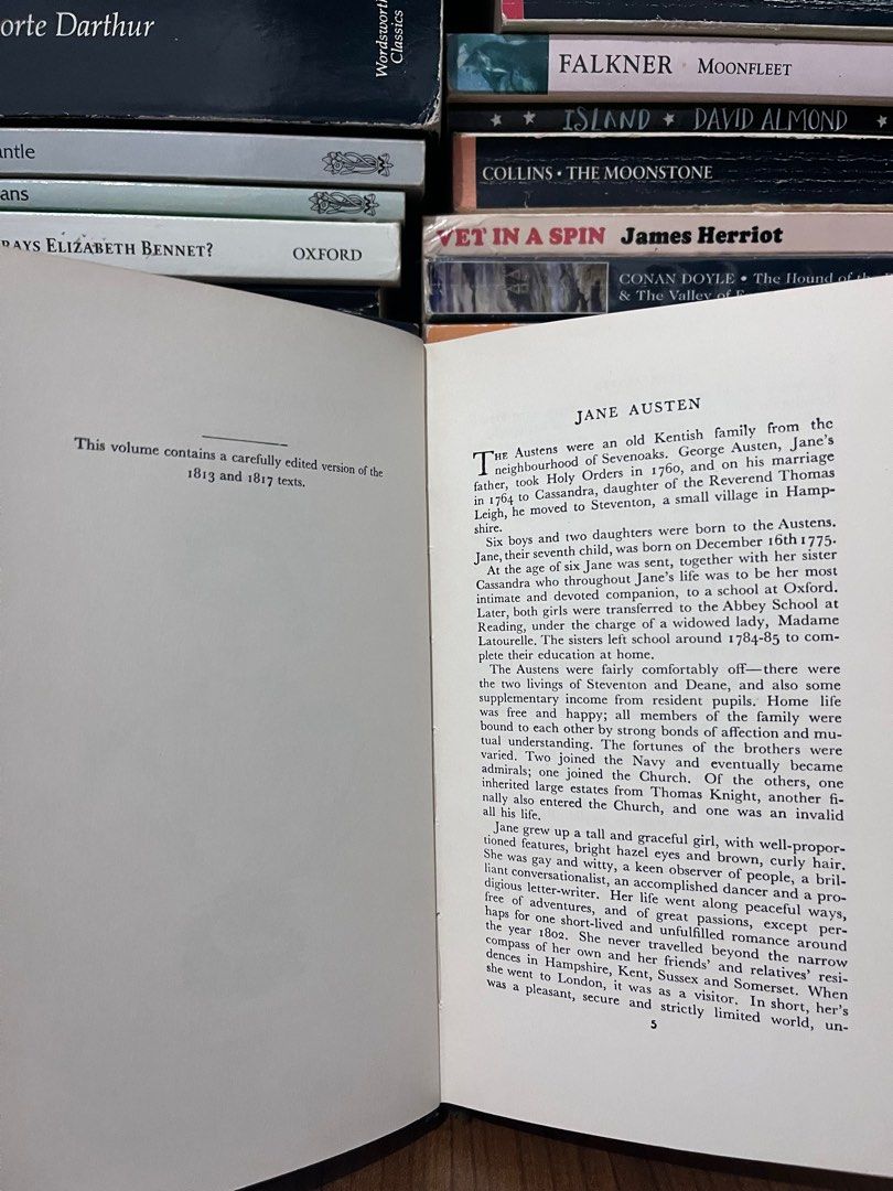 Classic Pride and Prejudice by Jane Austen (Category: Storybooks) located in Maragondon. Submitted by quilljoylibrary (Listing ID 1413375949, Image 2). Description: - "Pride and Prejudice" hardcover edition - Published by Heron Books, London - Introduction by V.S. Pritchett - Includes illustrations and author biography - Dark blue cover with gold detailing.