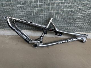 （分類：）位於 。 由 khalilmj 提交（商品編號 1413423239，圖片 1）。簡介： 。