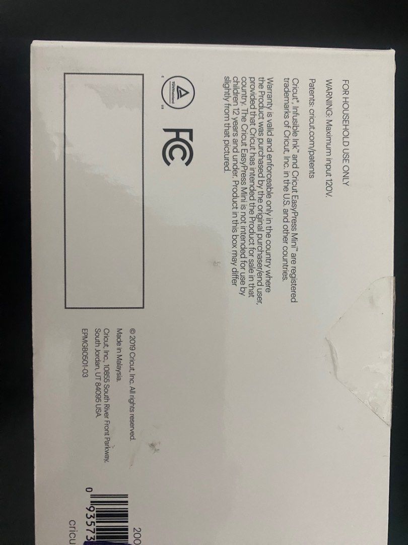 CRICUT MINI HEAT PRESS (Category: Craft Supplies & Tools) located in Angeles City. Submitted by leikir09 (Listing ID 1413354992, Image 3). Description: Wlang gumagamit..hindi pa na oopen. At nagagamit.padala galing USA.