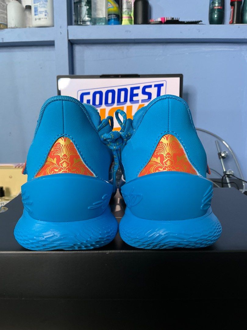 Curry Fox 1 (Category: Sneakers) located in Makati City. Submitted by GoodestKicks (Listing ID 1413293949, Image 3). Description: 🔥 CURRY FOX 1 COLLECTION SALE 🔥 💥 LOWEST IN THE MARKET 💥 👟 Fox 1 ‘Happy Fox Day’ Sizes: 7, 7.5, 8, 8.5, 9, 11, 13 & 14 💸 ₱2,395 + shipping ⚡ Limited sizes only ⚡ Order basis | No COD ⚡ Prices may change without prior notice 📩 DM Goodest Kicks now to secure your Curry Fox 1 before stocks run out! 💙💛.
