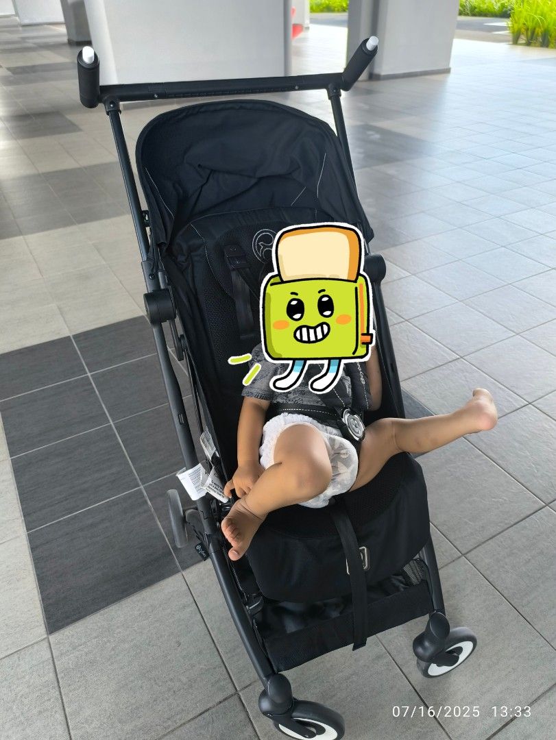 Cybex Stroller (Category: Strollers) located in Manila. Submitted by ar_navarro (Listing ID 1413428087, Image 3). Description: - Black Cybex stroller - Compact and easy to maneuver - Secure harness system - Clean seat and frame - Includes sunshade - Comfortable seating area - Wheels are intact - Suitable for young children.
