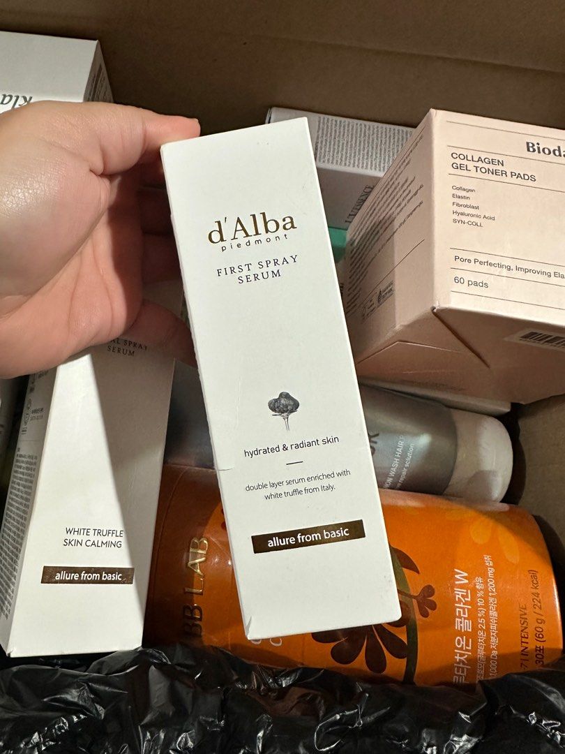 D Alba First Spray Serum & Vital Serum (100ml) (Category: Face Care) located in Manila. Submitted by marys2023 (Listing ID 1413370247, Image 1). Description: Vital Spray Serum ₱980 First Spray Serum ₱980.
