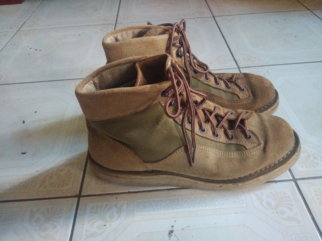 Danner Supreme LT Boot US8.5 (Category: Boots) located in Pasay City. Submitted by denimdude.ph (Listing ID 1413306428, Image 2). Description: .