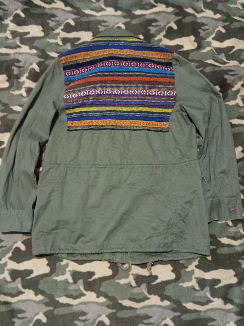 Forever 21 field jacket with tribal details (Category: Coats, Jackets and Outerwear) located in Davao. Submitted by spootingavenue (Listing ID 1413354935, Image 2). Description: Forever 21 field jacket with tribal details small on tag...fits upto medium see pics for details free shipping within the Philippines.