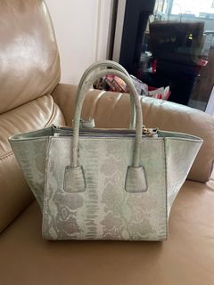 (Category: ) located in . Submitted by felicialhc (Listing ID 1413266382, Image 1). Description: .