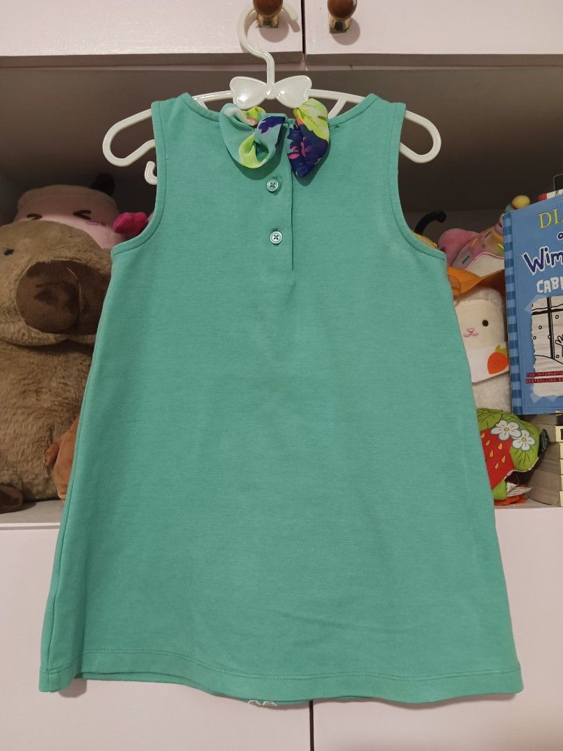 Green Dress (Category: Babies & Kids Fashion) located in Quezon City. Submitted by whimscaprices (Listing ID 1413266351, Image 3). Description: Green Dress Brand: Not sure about the brand but if I'm not mistaken this is Gingersnaps. The etiketa (tag) was removed because it was cut and a small portion of the dress was cut. The grandmother tried to sew it with a floral design. See last photos. (Hindi halata and this cute is so nice btw!) Small dot 
