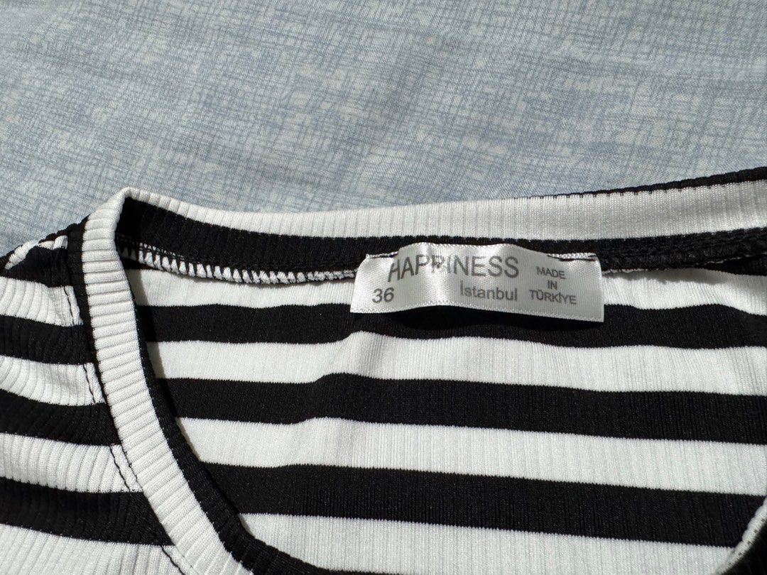 Happiness Striped Long Sleeve Top Size 36 (Category: Longsleeves) located in Manila. Submitted by itswayne (Listing ID 1413265016, Image 3). Description: - Black and white stripes longsleeve top - Cropped fit - Round neckline - Ribbed texture - Fitted sleeves - Size 36 - Made in Turkey - rfs: declutter - used once only.