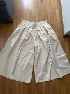 (Category: ) located in . Submitted by daphne_pang (Listing ID 1413308414, Image 1). Description: .