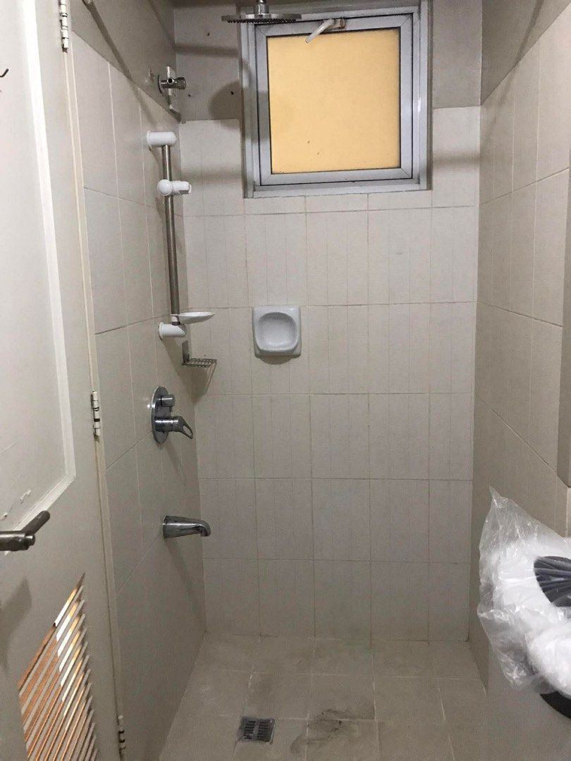 LA VERTI (Category: Apartments & Condos) located in Paranaque City. Submitted by mjrealestate (Listing ID 1413236531, Image 3). Description: RUSH SALE - 2.7M La Verti Studio 28sqm Studio with balcony 9th floor furnished Currently with tenant at 15k rent DM me for the details / viewing .