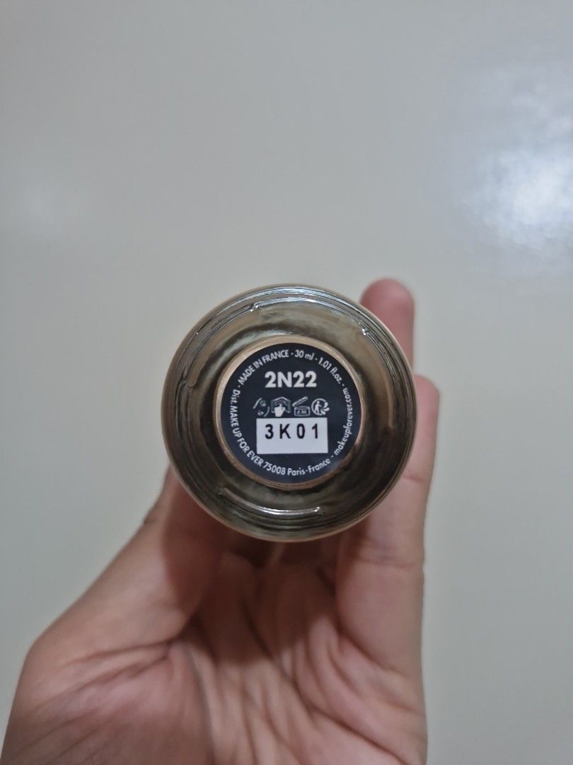 Make Up For Ever Foundation (Category: Makeup) located in Taguig. Submitted by gastosulitgorl (Listing ID 1413230140, Image 2). Description: Make Up For Ever HD Skin Hydra Glow Foundation Shade: 2N22 RFS: not my shade, hindi ko na pwedeng ipilit. Only used a few times, super dami pang laman..