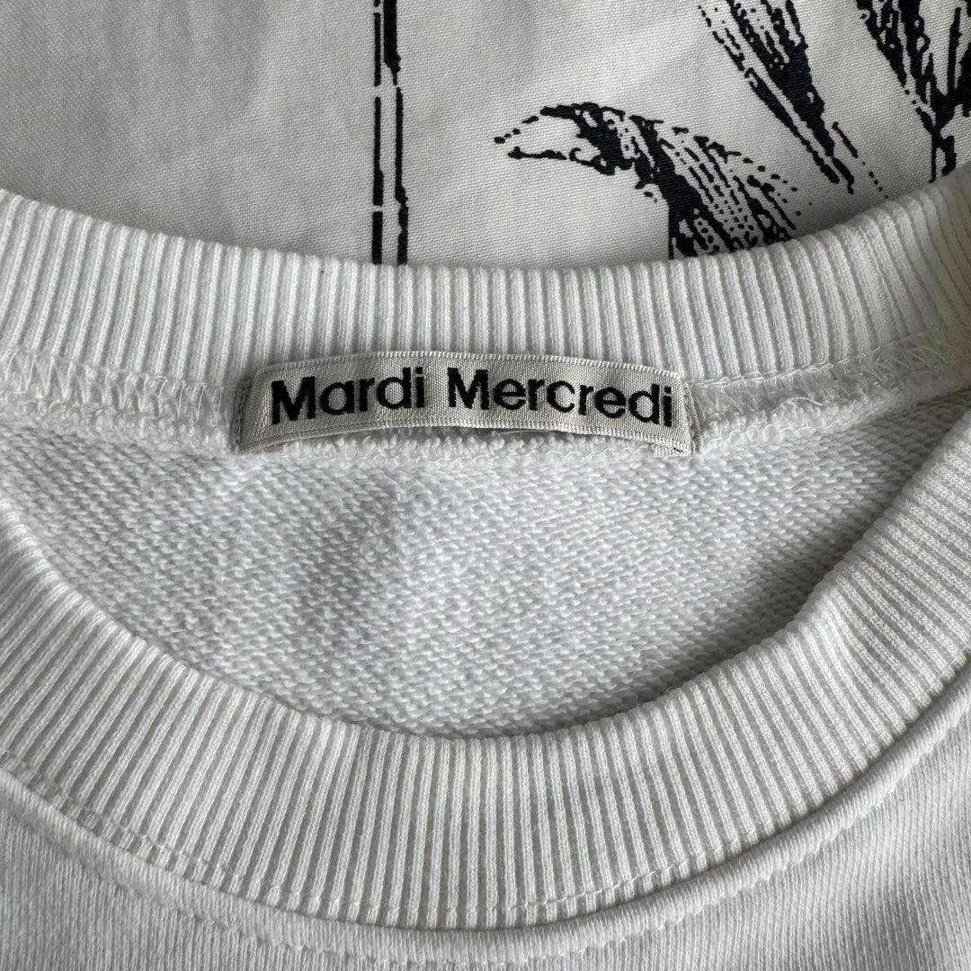 MARDI MERCREDI White Sweatshirt (Category: Coats, Jackets and Outerwear) located in San Juan City. Submitted by coveted87 (Listing ID 1413238090, Image 2). Description: -used twice -freesize, fits up to M -guaranteed authentic, with tags -got this at Mardi HK for 550hkd -bpi/gcash -lala or j&t from san juan.