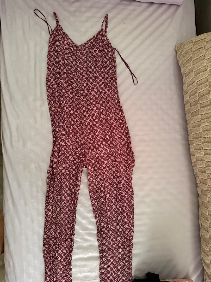 Miss Selfridge Petites Jumpsuit (Category: Jumpsuits) located in Cainta. Submitted by rmla_ (Listing ID 1413277343, Image 1). Description: PLEASE READ: Last price posted Item barely used No photo when worn SF c/o buyer RFS: barely used.
