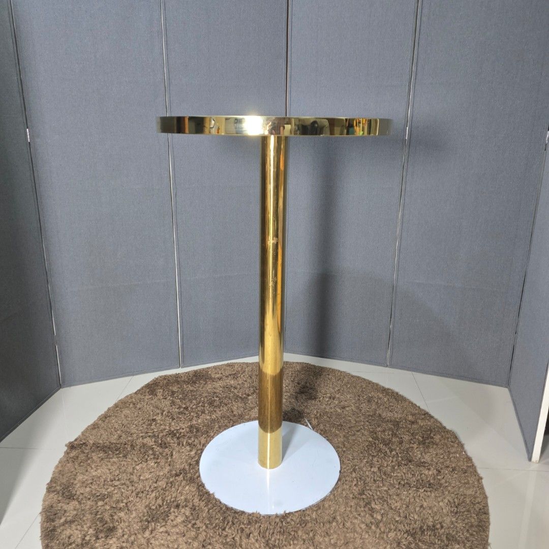 Modern Gold Accent Round Bar Table (Category: Tables & Sets) located in Pasig City. Submitted by millennialthrifter (Listing ID 1413236515, Image 2). Description: 🔥MODERN GOLD ACCENT ROUND BAR TABLE- ( 4900 PREV PRICE)❗️ Black marble-look stone top paired with a sleek gold pedestal base 🤍 Perfect as a side table, café table, or condo accent piece. ✅️ Elegant & modern design ✅️ Heavy and sturdy ✅️ Statement piece for any space ✅️ Easy to clean ✅