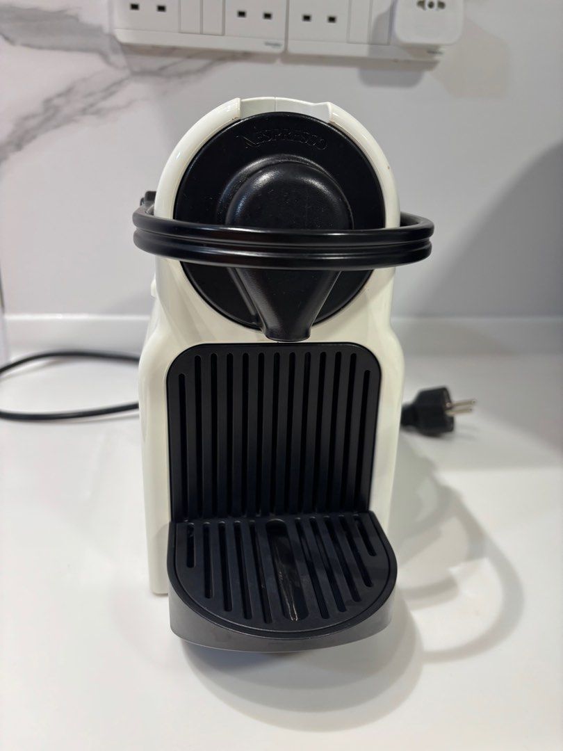 Machine à Café Nespresso Krups Citiz & Milk Platinum - 4 Boutons, Mousseur Intégré, Design Rétro