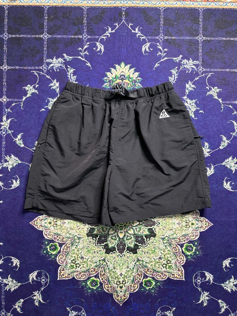 Nike ACG Trail Shorts (Category: Activewear) located in Valenzuela. Submitted by telagram (Listing ID 1413238605, Image 2). Description: L - 16 W - 36.