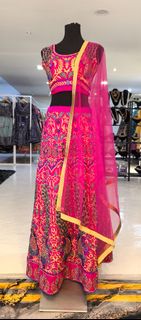 (Category: ) located in . Submitted by butik_warna_mozhi (Listing ID 1413259252, Image 1). Description: .