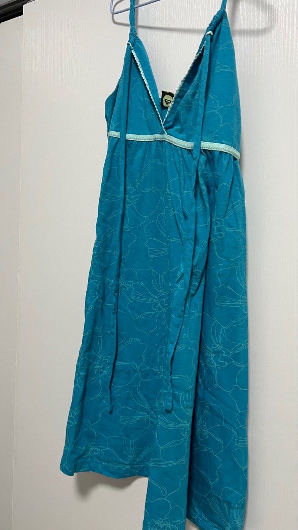 Vintage Roxy teal summer dress (Category: Dresses) located in San Pablo. Submitted by pinkliliess (Listing ID 1413386340, Image 3). Description: Auth roxy teal floral summer dress Fits XS-M Fully adjustable straps! Tie to however u want 🌺🌺🌺 Presko cotton fabric 🩵.