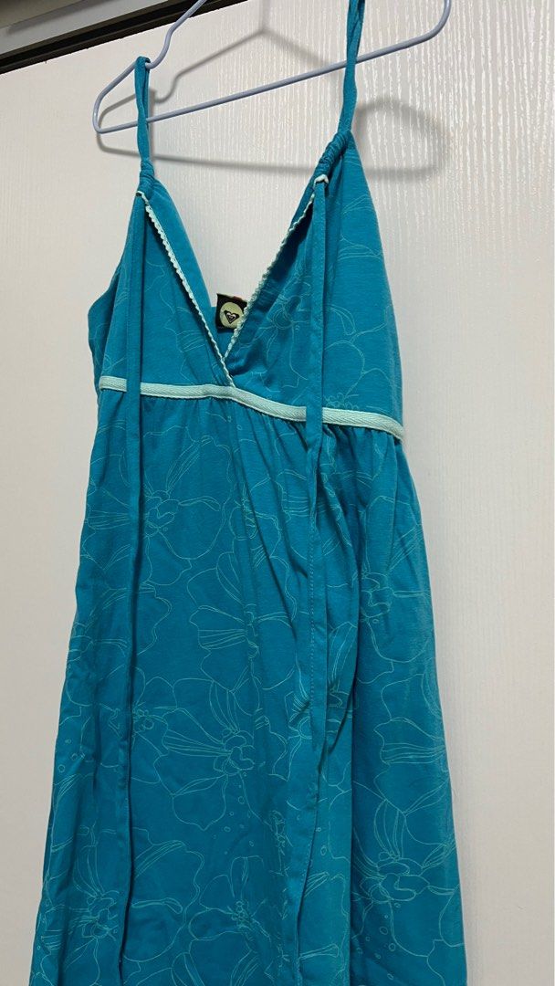 Vintage Roxy teal summer dress (Category: Dresses) located in San Pablo. Submitted by pinkliliess (Listing ID 1413386340, Image 2). Description: Auth roxy teal floral summer dress Fits XS-M Fully adjustable straps! Tie to however u want 🌺🌺🌺 Presko cotton fabric 🩵.