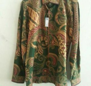 (Kategori: ) berada di . Dikirim oleh declutterbarokah (ID iklan 1413408982, Gambar 1). Deskripsi: .