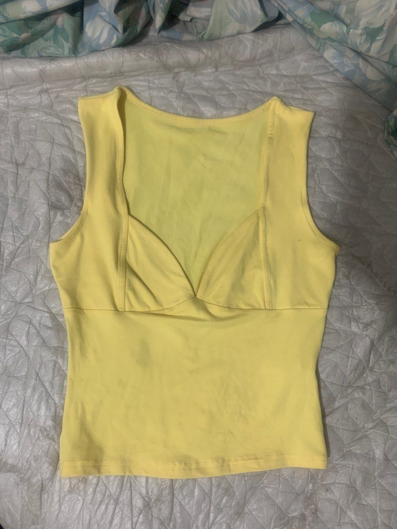 Shein Yellow Basic Top (Category: Sleeveless) located in Manila. Submitted by decluttersbyn (Listing ID 1413335750, Image 1). Description: .