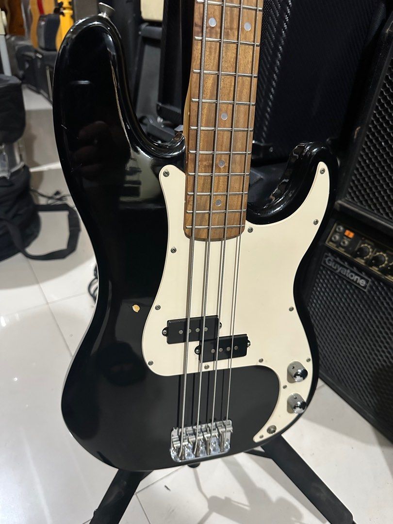 SQUIRE BY FENDER PBASS GUITAR (Category: Musical Instruments) located in Binan City. Submitted by asherkv13 (Listing ID 1413384530, Image 3). Description: japan surplus .