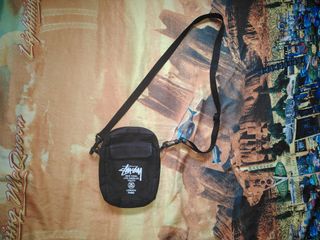 (Category: ) located in . Submitted by solothrift_shop (Listing ID 1413284327, Image 1). Description: .