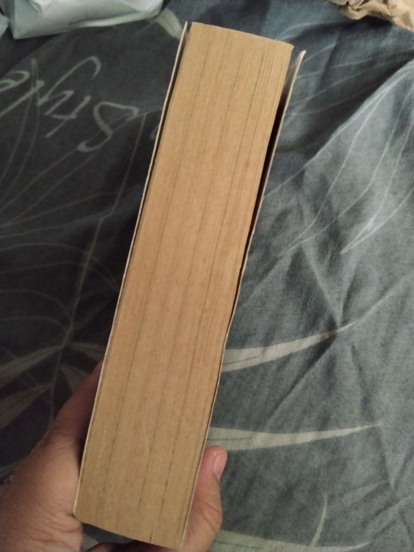 The Night Circus by Erin Morgenstern (Category: Storybooks) located in Caloocan City. Submitted by reinabree (Listing ID 1413316655, Image 3). Description: - The Night Circus by Erin Morgenstern - Onhand and ready to ship - Used, refer to photos for the condition.