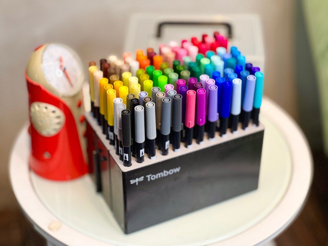 Tombow Dual Brush Pen Set (Category: Stationery & School Supplies) located in Bulacan. Submitted by rock_off.thriftshop.ph (Listing ID 1413384265, Image 2). Description: - Tombow Dual Brush Pen Set - Wide range of vibrant colors included - Perfect for lettering, drawing, and coloring - Comes in a black storage case with a clear lid - Ideal for artists and hobbyists.