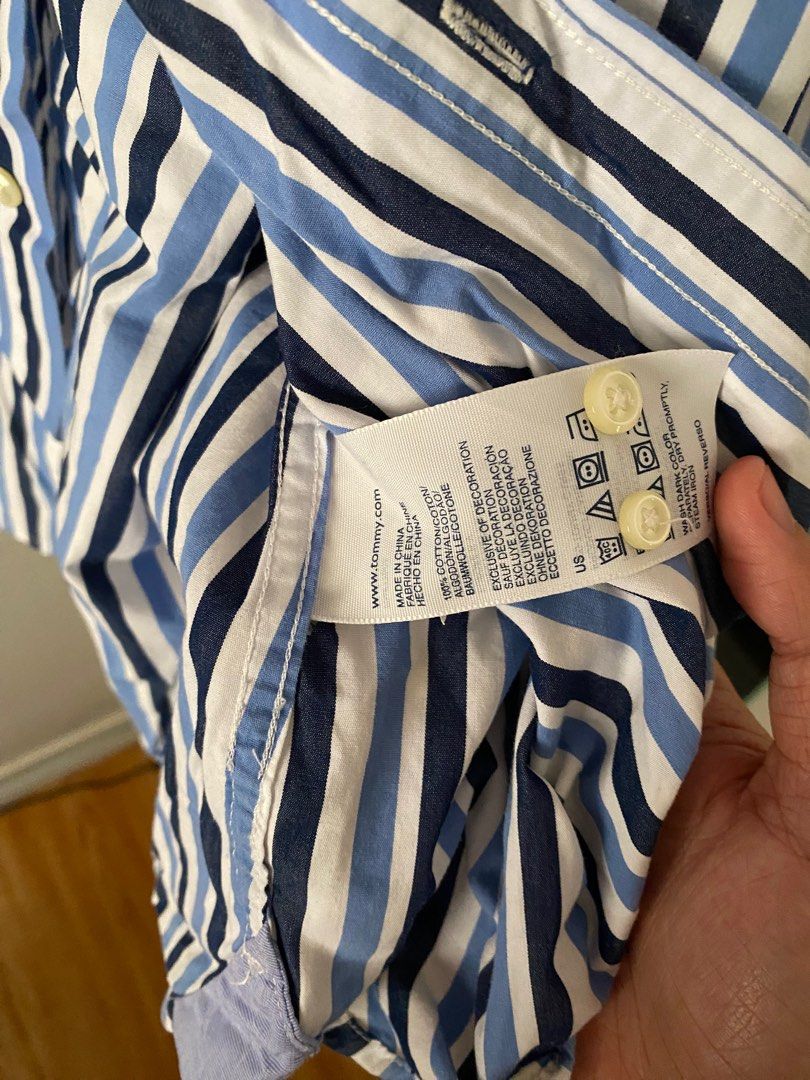 Tommy hilfiger longsleeve stripe (Category: Tshirts & Polo Shirts ) located in Taguig. Submitted by just_us (Listing ID 1413279434, Image 3). Description: For sale Tommy Hilfiger Size large 600 Only legit Good condition Barely used as new .