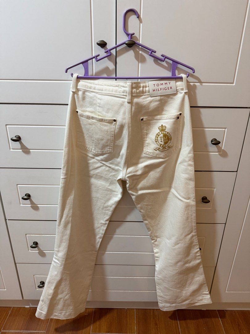 Tommy Hilfiger Wide Jeans (Category: Jeans) located in Antipolo. Submitted by gelibeu_ (Listing ID 1413366388, Image 3). Description: NOTE: The color from the photo may differ from the actual item. Item is in perfect condition. You can ask for more pictures and other details! - RFS: closet cleanout 📍antipolo, quezon, or makati Payment can be done thru BDO, GCash, & Maya. (Please make a payment within a day or two!) Shipping: - GoGo Xpress (can o