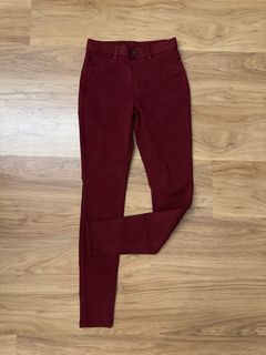 (Category: ) located in . Submitted by clairingcloset (Listing ID 1413320253, Image 1). Description: .