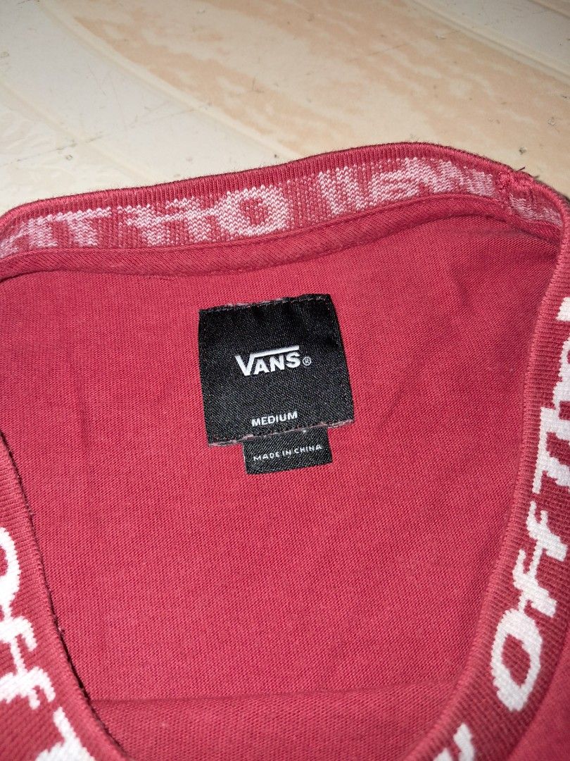 Vans Off The Wall T-Shirt - Maroon (Category: Tshirts & Polo Shirts ) located in Silang. Submitted by segundalifestyle (Listing ID 1413263211, Image 3). Description: - Maroon Vans t-shirt - Size: Medium - 19 X 28 inches - Features "Off The Wall" text on collar - Vans logo on chest - Classic crew neck design .