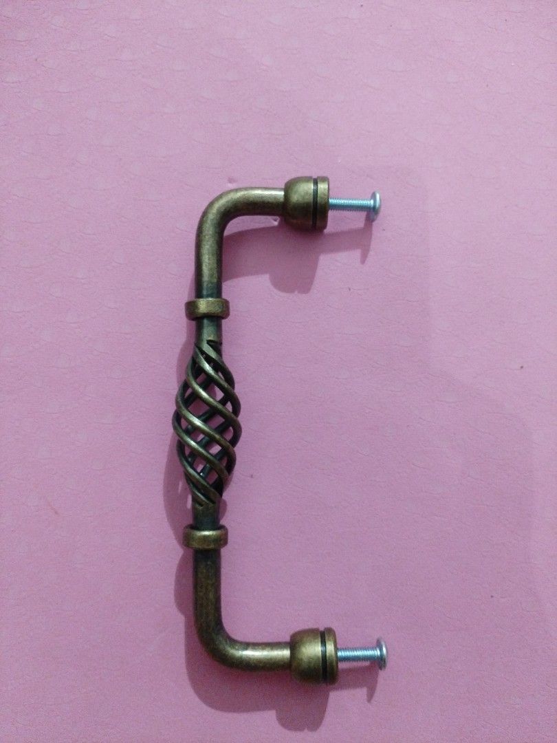 Vintage Bronze Cabinet / Drawer Handle (Category: Office Furniture & Fixtures) located in Manila. Submitted by yellowdove (Listing ID 1413420077, Image 1). Description: - Vintage Bronze Cabinet or Drawer handle handle - Classic design design - 128 mm - only 1 pc available available - shipping to be shouldered by buyer.