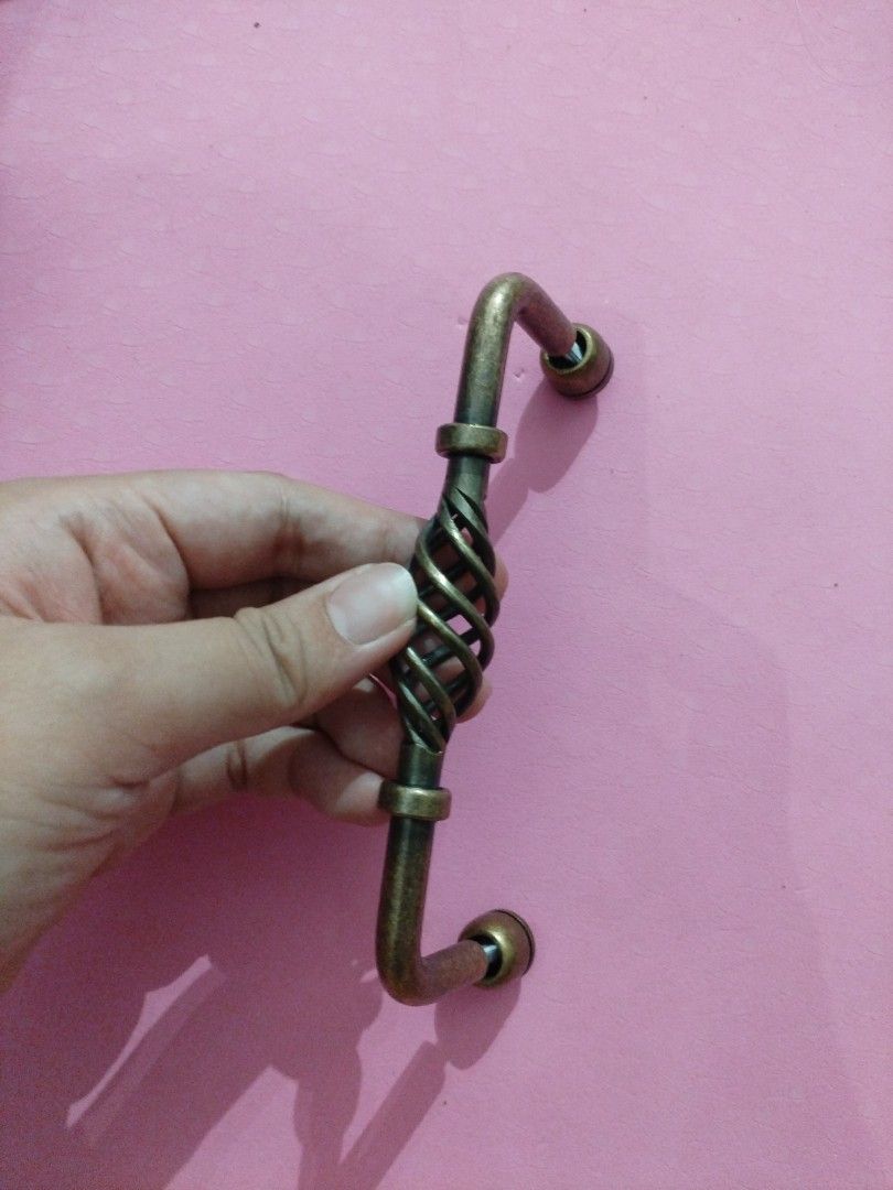 Vintage Bronze Cabinet / Drawer Handle (Category: Office Furniture & Fixtures) located in Manila. Submitted by yellowdove (Listing ID 1413420077, Image 2). Description: - Vintage Bronze Cabinet or Drawer handle handle - Classic design design - 128 mm - only 1 pc available available - shipping to be shouldered by buyer.