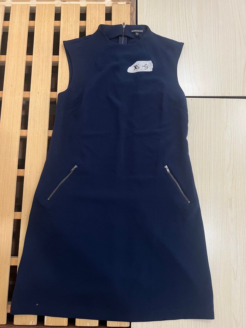 Warehouse blue sleeveless dress (Category: Dresses) located in Davao. Submitted by iamesai (Listing ID 1413389304, Image 2). Description: Like new. XS to Small.