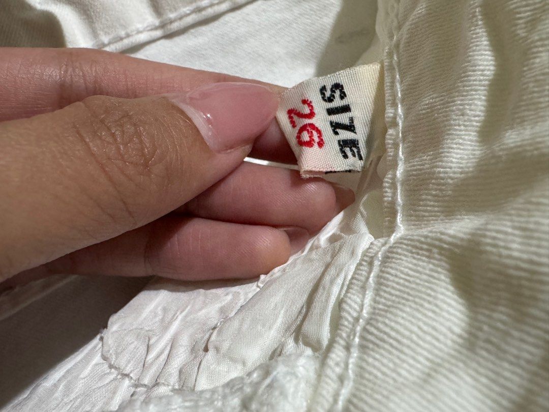 White Denim Shorts (Category: Shorts) located in Manila. Submitted by itswayne (Listing ID 1413311238, Image 3). Description: - Size 26 - High-waisted fit - Frayed hem detail - rfs: doesn’t fit me hehe - no issue - pockets are deep - material is slightly stretchable.