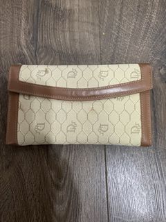 （分類：）位於 。 由 timeless.edit 提交（商品編號 1418600212，圖片 1）。簡介： 。