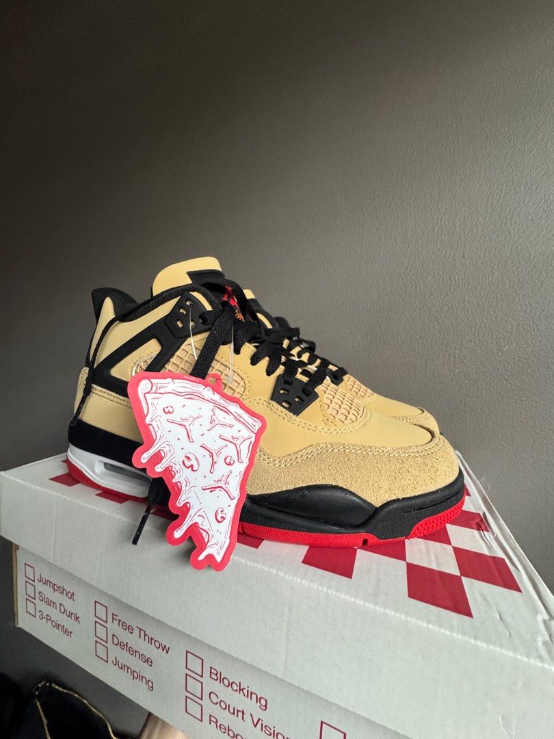Air Jordan 4 Retro Limited Edition (Category: Sneakers) located in Quezon City. Submitted by coolmomma (Listing ID 1418617258, Image 2). Description: Air Jordan 4 Retro "Pizza" Limited edition Used twice still with Box PLEASE SEE EXACT SIZE ON LAST SLIDE Can fit Adult or Big Kids Delivery or Pick up .