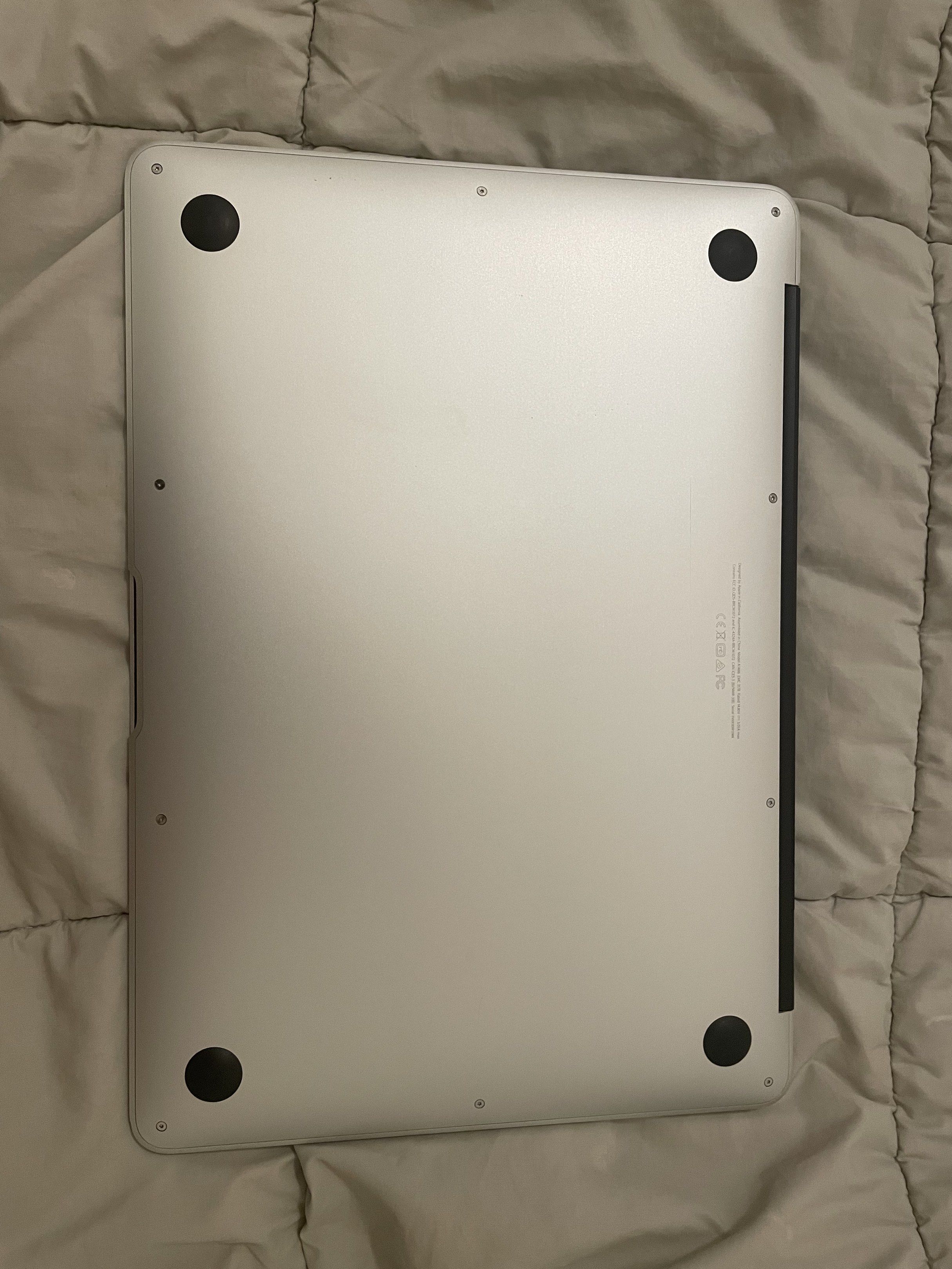 Apple Macbook Air 13 Inch 2017 (Category: Laptops & Notebooks) located in Pasig City. Submitted by stassthebest (Listing ID 1418603624, Image 3). Description: GIRL OWNED! message for internal details 💗 comes with original charger. Specs: MacBook Air (13-inch, 2017) Processor 1.8 GHz Dual-Core Intel Core i5 Memory 8 GB 1600 MHz DDR3 Graphics Intel HD Graphics 6000 1536 MB Serial Number FVHX3ERPJ1WK 121 flash storage NO ISSUES! more on battery (la