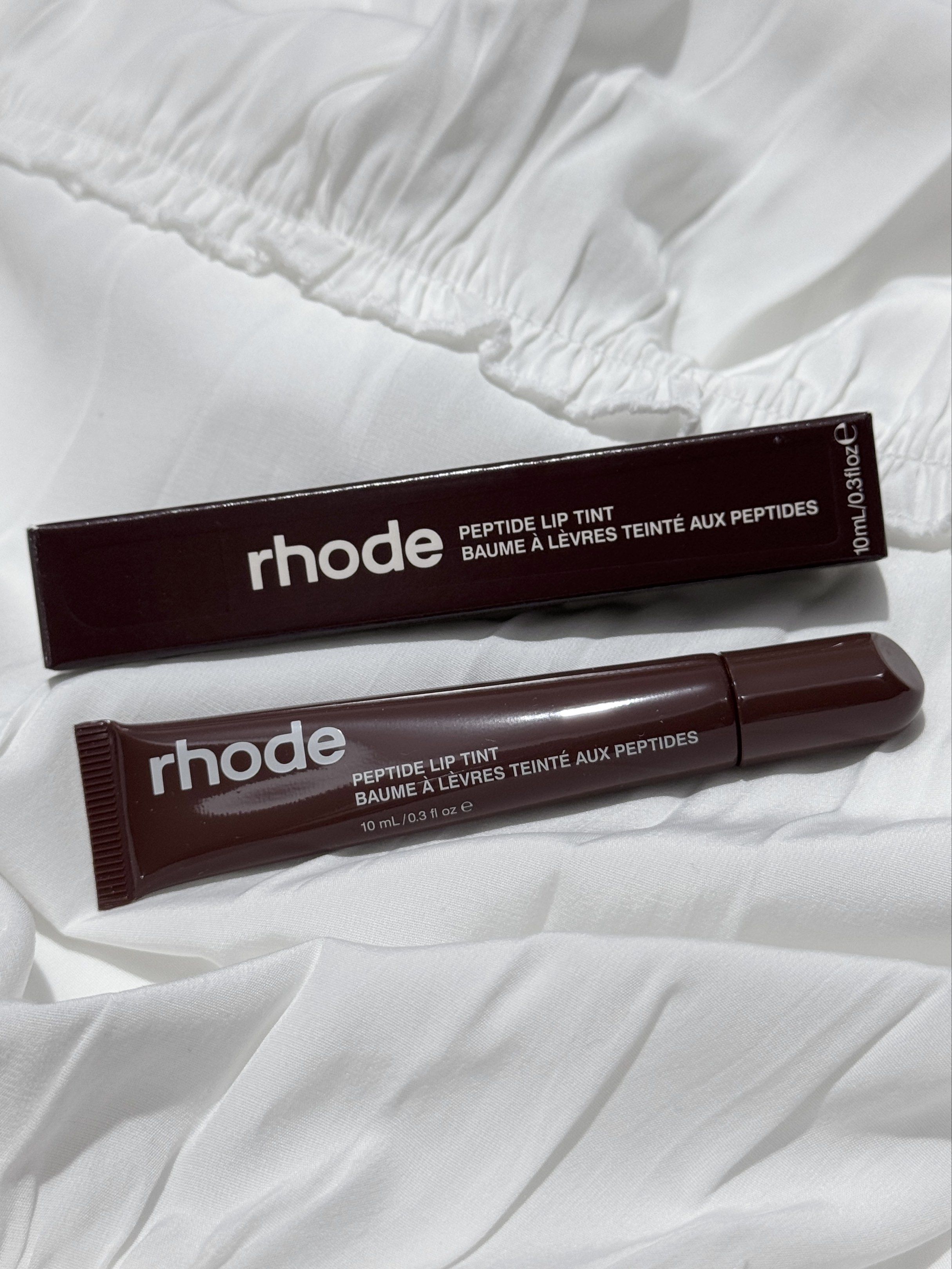 AUTHENTIC Rhode Peptide Lip Tint - Espresso (Category: Makeup) located in Manila. Submitted by findrskeeprs.ph (Listing ID 1418748253, Image 1). Description: @findrskeeprs.ph on instagram 🛒 guaranteed authentic ⭐️ bought directly from rhode website (can provide receipt and more photos) onhand shades: • toast • raspberry jelly • espresso.