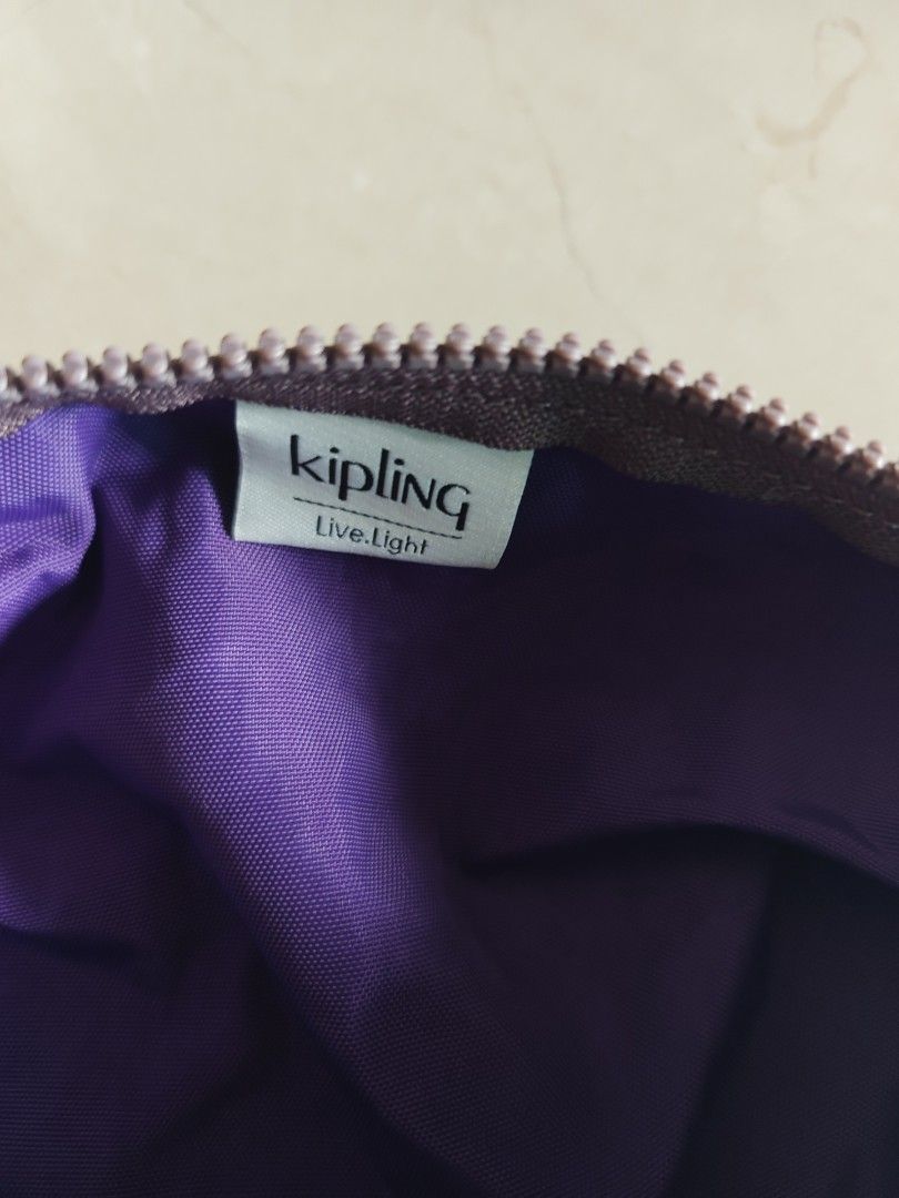 Case (Category: Stationery & School Supplies) located in Singapore. Submitted by fangxixi (Listing ID 1418669392, Image 3). Description: Kipling pencil case .