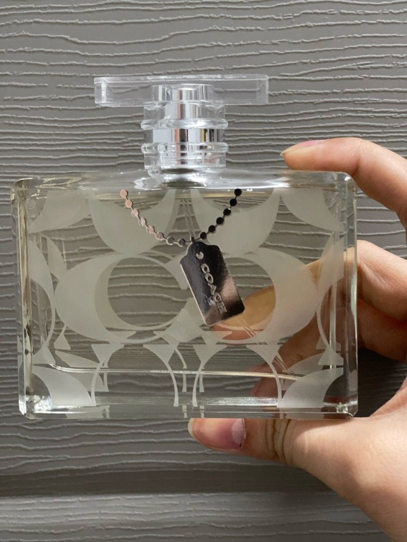 Coach Signature Eau de Parfum Tester (Category: Fragrance & Deodorants) located in Manila. Submitted by danigurl_ (Listing ID 1418734145, Image 1). Description: - Coach Eau de Parfum no box - Tester box from Qatar Duty Free - Top notes: Guava, water lily, violet, green mandarin - Middle notes: Jasmine, mimosa, orange blossom, honey - Base notes: Sandalwood, vanilla, amber, cedar .