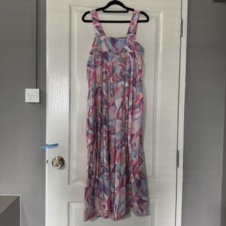 (Category: ) located in . Submitted by comeshopanddonate (Listing ID 1418676150, Image 1). Description: .