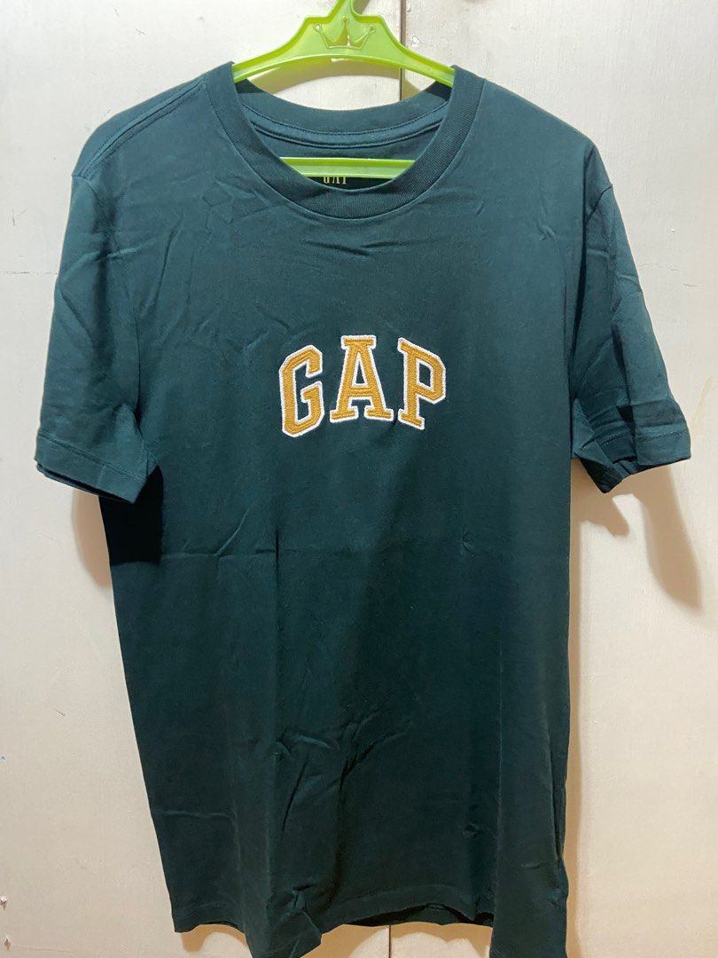 green GAP arch logo mens tshirt (Category: Tshirts & Polo Shirts ) located in Quezon City. Submitted by pjdprd (Listing ID 1418746270, Image 3). Description: for sale: authentic green GAP arch logo mens tshirt used twice, like bnew size S ₱1000 only bought at GAP GAP bag included rfs: di na kasya sakin.