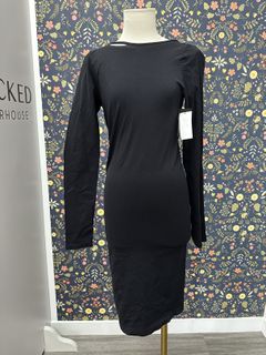 （分類：）位於 。 由 wicked_wearhouse 提交（商品編號 1418614502，圖片 1）。簡介： 。